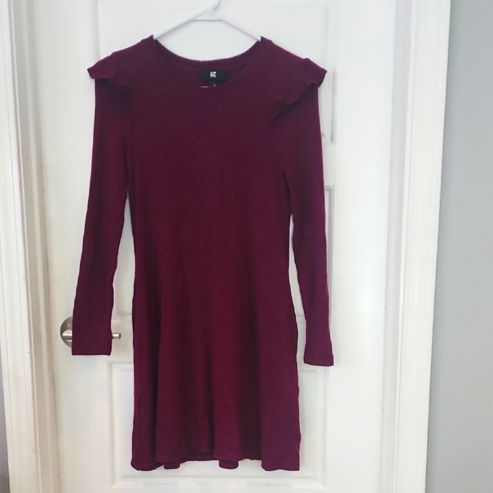 Chic Burgundy Ruffle Sleeve Dress